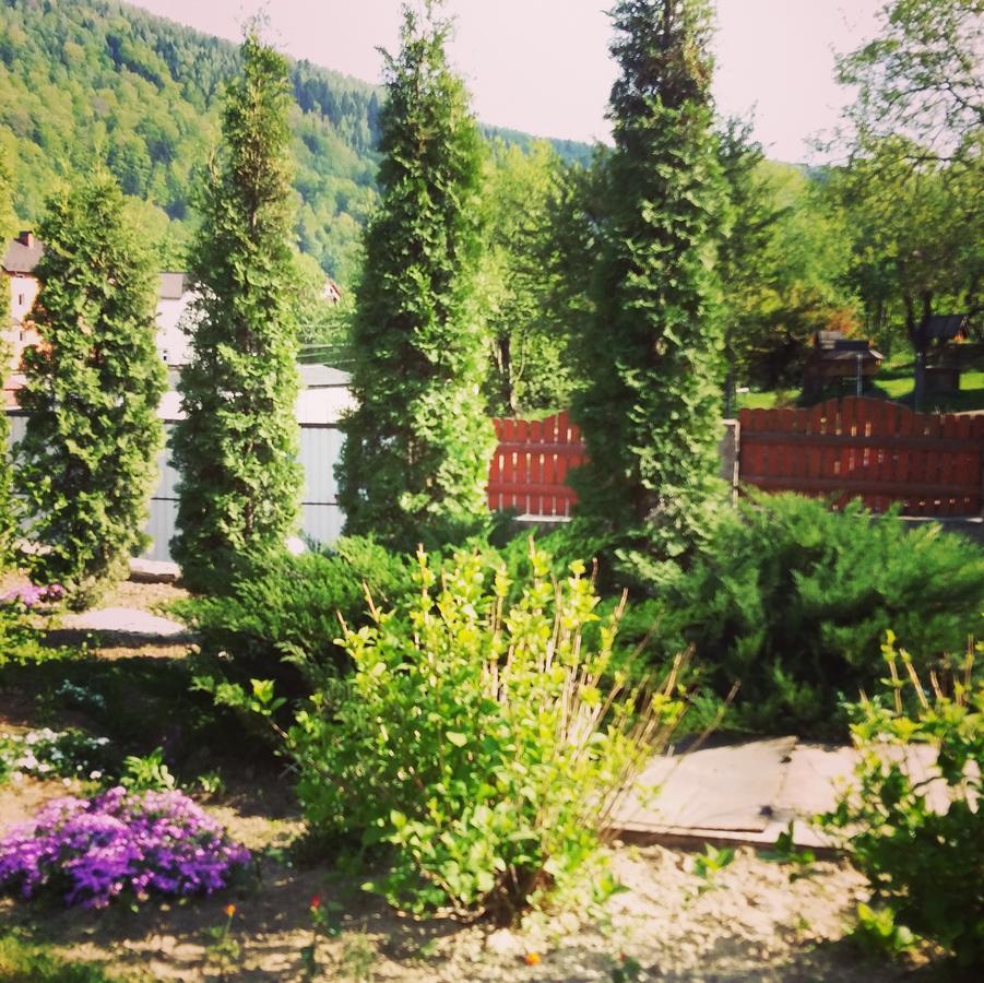 Hotel Karpatska Mria Jaremtsche Exterior foto